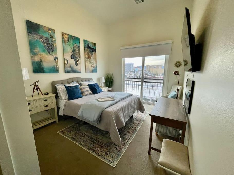 Appartamento A Perfect Getaway In The Heart Of The Action Las Vegas Esterno foto